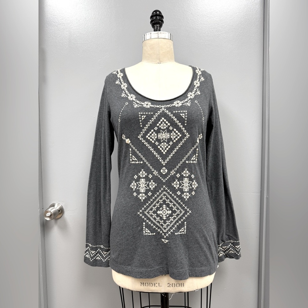 Johnny Was Embroidered Cotton Long Sleeve Tee